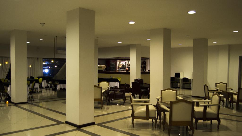Hotel Casino Carmelo Buitenkant foto