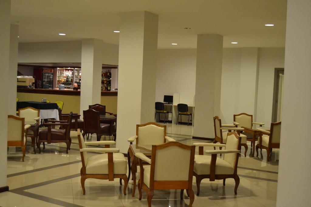 Hotel Casino Carmelo Buitenkant foto