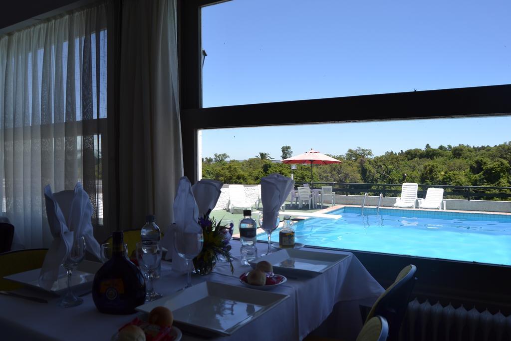 Hotel Casino Carmelo Buitenkant foto